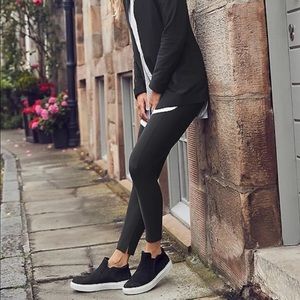 Athleta Stellar Zip Pocket Leggings